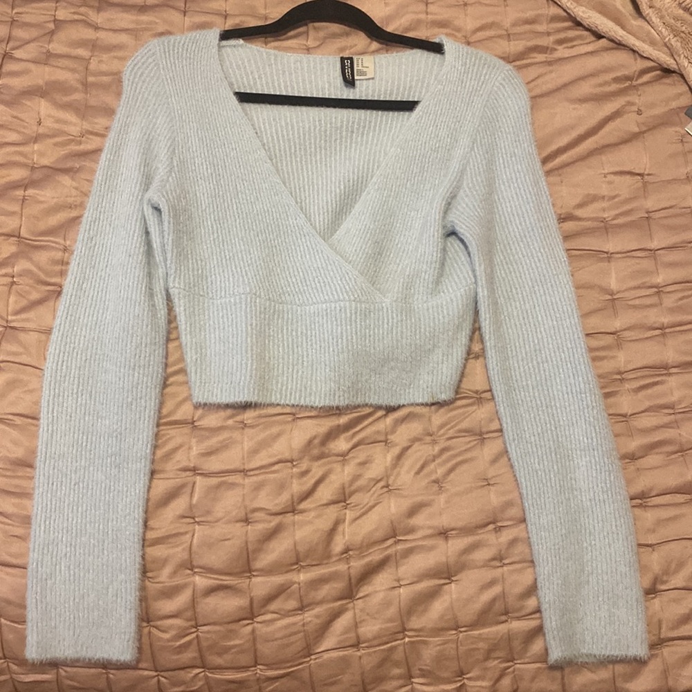 Fuzzy H&M cropped sweater